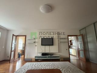 3-комн. квартира, 103 м², 3/9 этаж