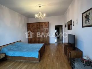 3-комн. квартира, 93.2 м², 4/5 этаж