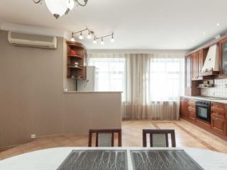 3-комн. квартира, 146.2 м², 7/10 этаж