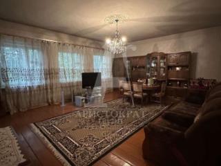 1-этажный дом, 270 м², 17 соток