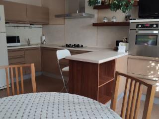  дом, 208.3 м², 17 соток