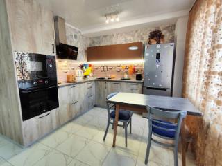 3-комн. квартира, 72 м², 2/9 этаж