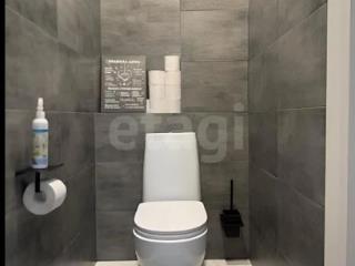 2-комн. квартира, 72 м², 2/9 этаж