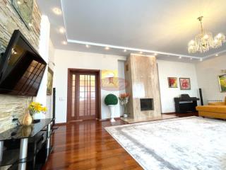 3-этажный коттедж, 350 м², 15 соток