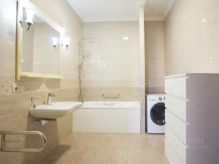 3-этажный дом, 469.2 м², 19 соток