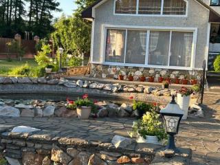  дом, 371 м², 42.5 сотки