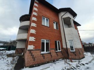 2-этажный дом, 489 м², 8 соток