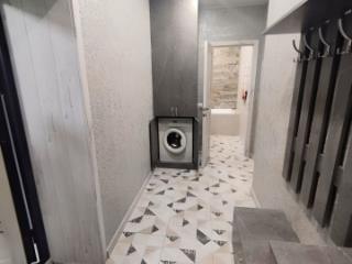 2-комн. квартира, 65 м², 2/19 этаж
