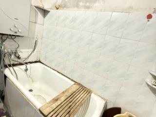 Комната, 80 м², 5-комн.