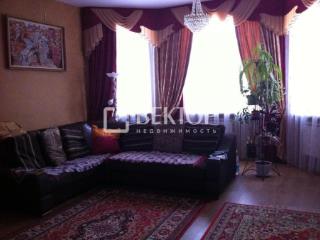 3-этажный дом, 320 м², 8 соток