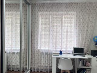  дом, 300 м², 10 соток