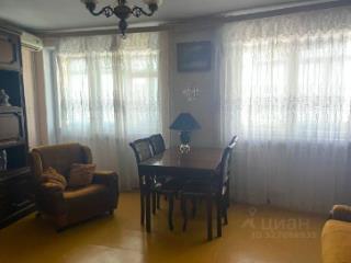2-комн. квартира, 52 м², 4/5 этаж