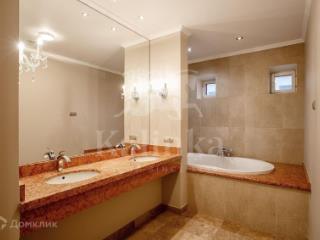 5-комн. квартира, 187.8 м², 4/8 этаж