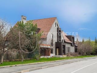 2-этажный дом, 800 м², 14 соток