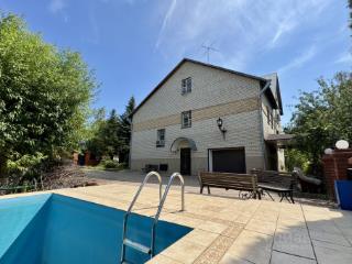 4-этажный дом, 365.5 м², 14.8 соток