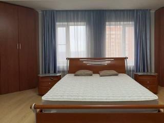 3-комн. квартира, 130 м², 10/13 этаж