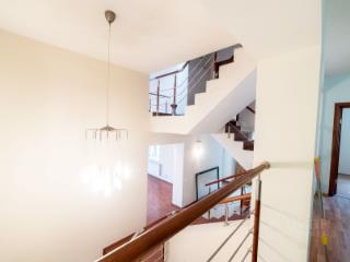  коттедж, 360 м², 14 соток