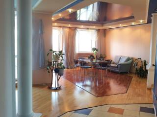 4-комн. квартира, 301.9 м², 6/7 этаж