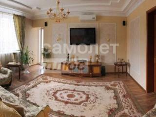 8-комн. квартира, 226.8 м², 4/5 этаж