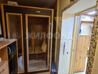 3-этажный коттедж, 230 м², 9 соток