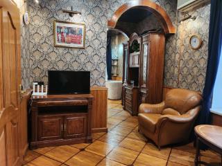 2-комн. квартира, 45 м², 1/9 этаж