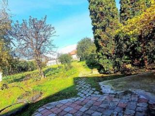 2-этажный дом, 350 м², 25 соток