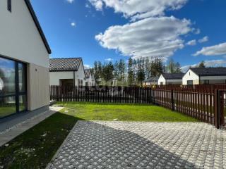  дом, 104 м², 8.1 соток