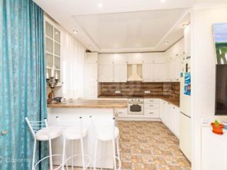4-комн. квартира, 92 м², 5/5 этаж