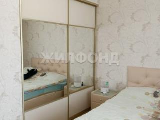  дом, 220 м², 8 соток