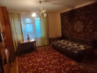 2-комн. квартира, 49 м², 1/3 этаж