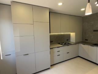 2-комн. квартира, 64 м², 1/9 этаж