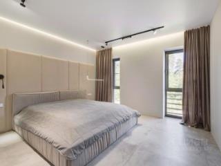 3-этажный таунхаус, 240 м², 3.94 сотки