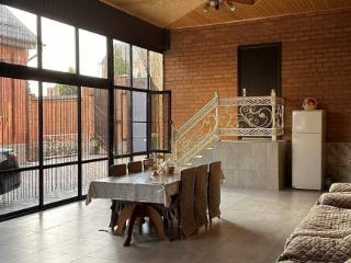  дом, 280 м², 13 соток