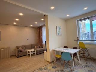 2-комн. квартира, 74.7 м², 14/35 этаж