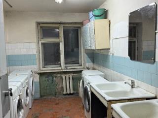 Комната, 100 м²