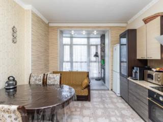 2-комн. квартира, 71 м², 9/22 этаж