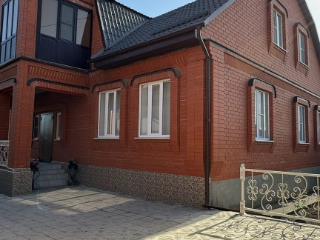  дом, 280 м², 13 соток