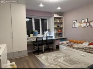 2-комн. квартира, 72 м², 2/9 этаж