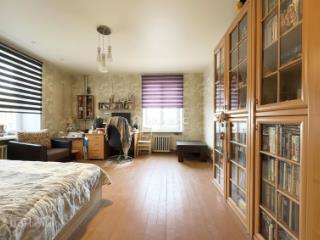 2-комн. квартира, 68.2 м², 2/4 этаж