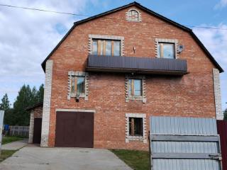  дом, 305 м², 15 соток