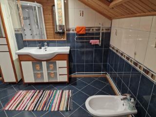 2-этажный дом, 213 м², 25 соток