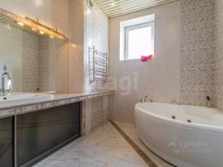 3-этажный дом, 495 м², 20 соток