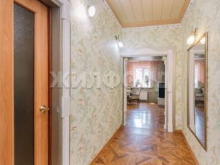  дом, 398 м², 7 соток