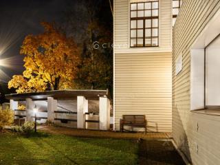 2-этажный дом, 317 м², 10 соток