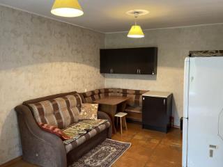 Комната, 400 м², 5-комн.