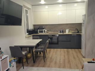2-комн. квартира, 63.2 м², 10/16 этаж