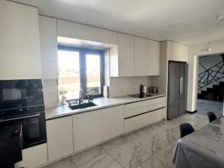 2-этажный коттедж, 180 м², 12 соток