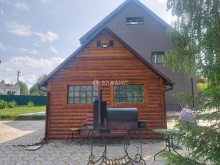 3-этажный дом, 277.6 м², 20 соток