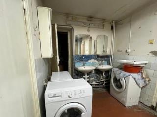 Комната, 12.1 м², 6-комн.