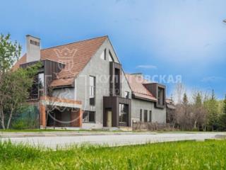 2-этажный дом, 800 м², 14 соток